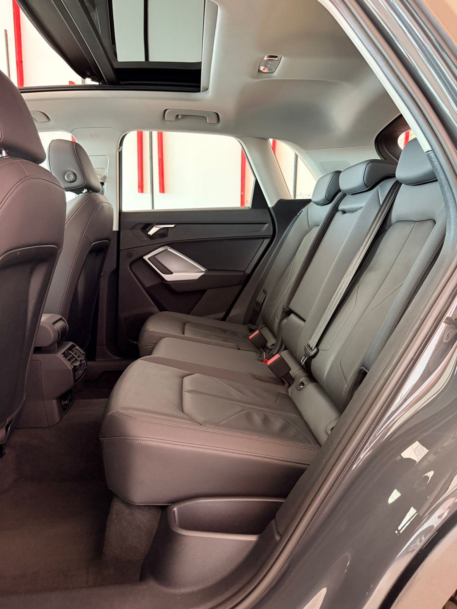 e96fdb95-a469-4083-af87-792c1d11ba53