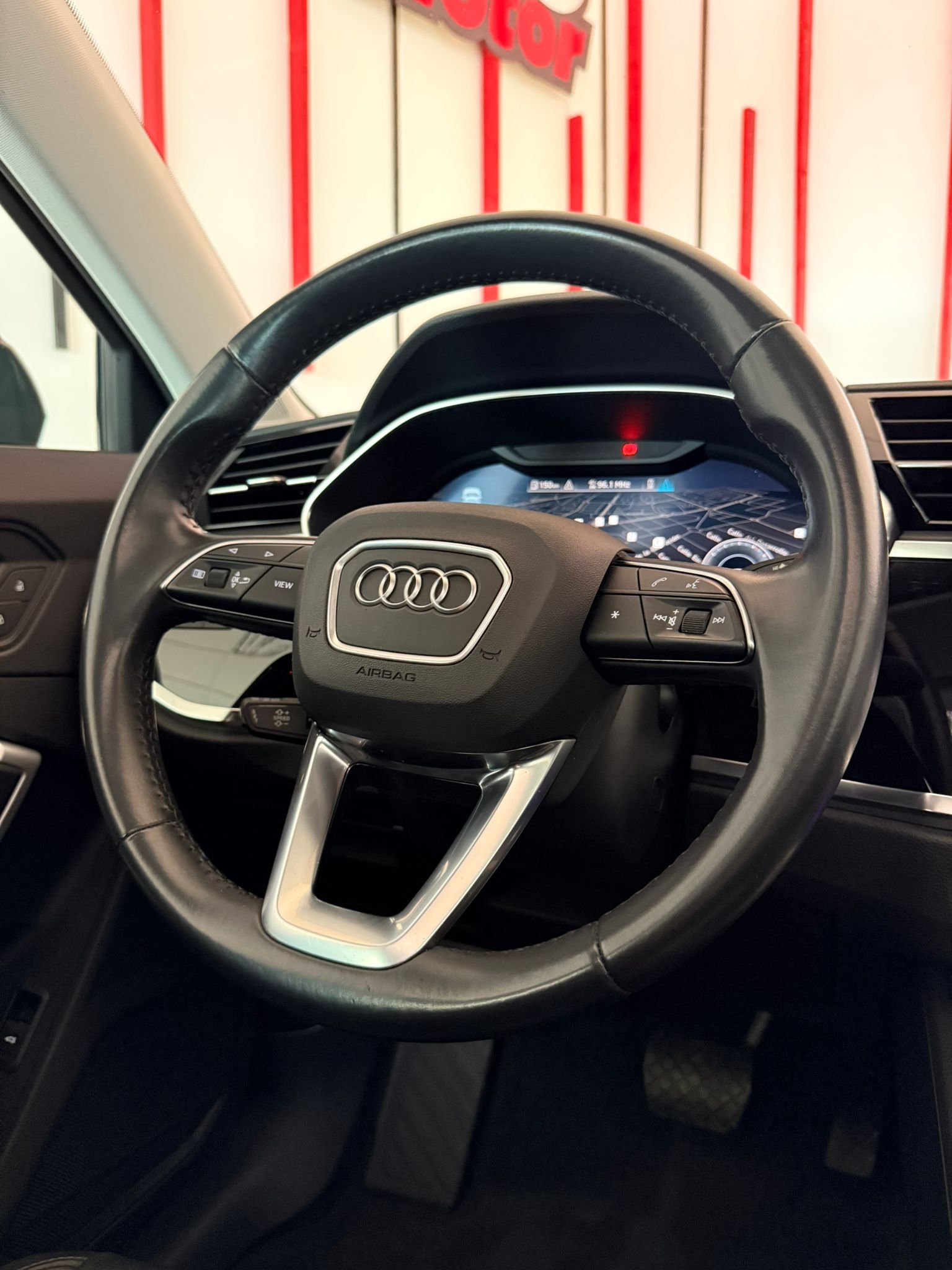 eea70d5f-a4c8-4f1b-8193-58ded2780519