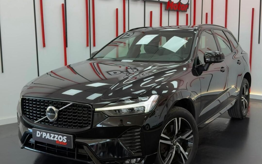 VOLVO XC60 B4 AWD 197CV R-DESIGN AUT / AÑO 2021