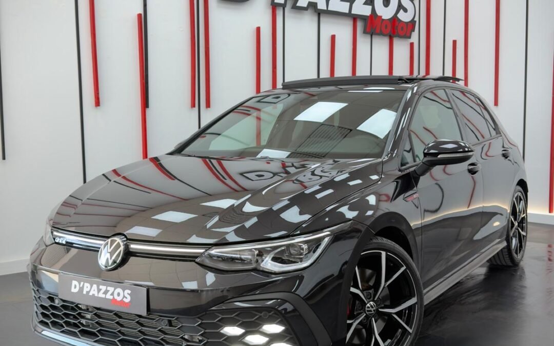 VOLKSWAGEN GOLF GTI 245CV / AÑO 2023