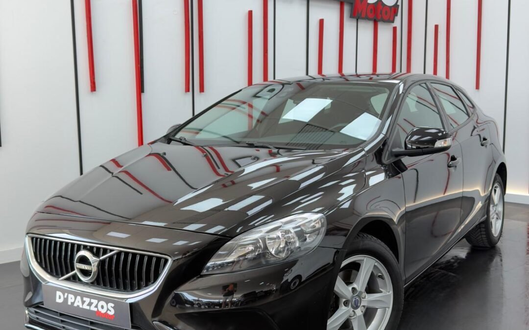 VOLVO V40 D2 120CV / AÑO 2018